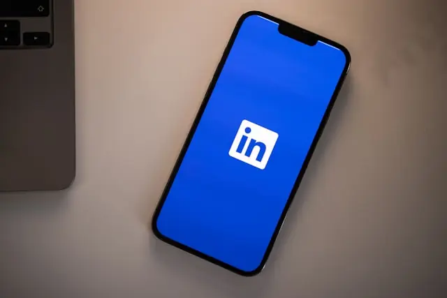 Using LinkedIn to find a job in Finland